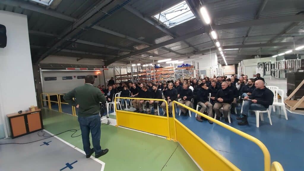 Restitution du diagnostic électrochoc dans l'usine CETIH de Roanne